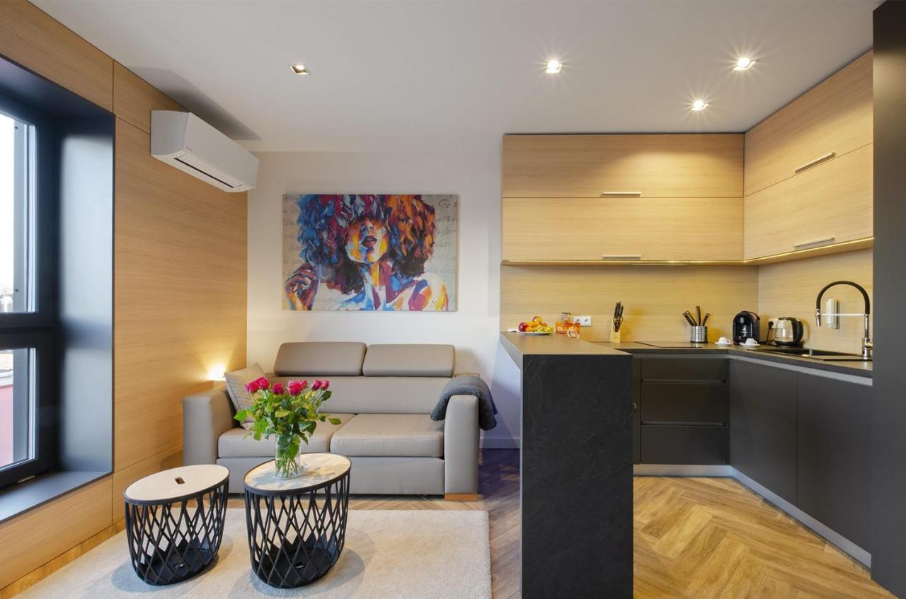 Lupoapartments Z Jacuzzi Pole Dance Leczycka 29 Klimatyzacja Parking Dostep Na Kod Lodz  Exterior photo